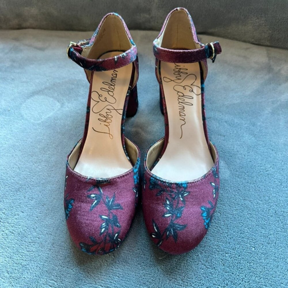 Heels - Picture 2 of 3